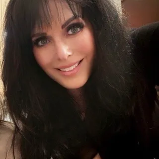 Debbie H.