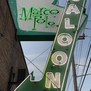 neon sign for salon