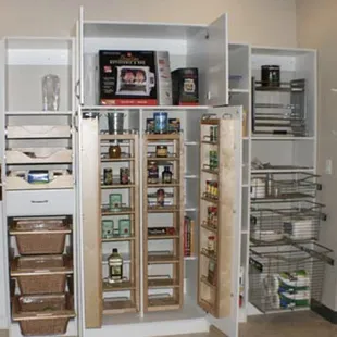 Kitchen pantry