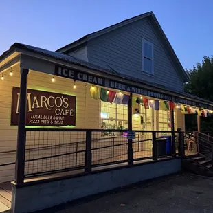 Great location with beautiful River Lark next door.