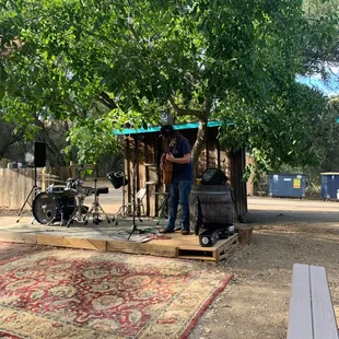 Open mic night is back every Thursday night! Yayyyyy!!!