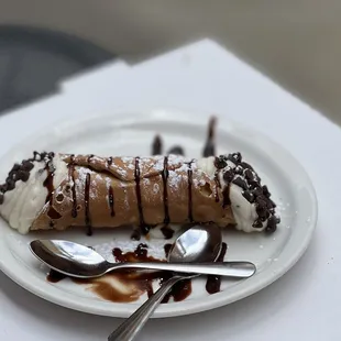 Large Cannoli