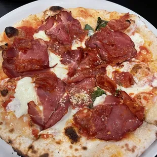 Hell 's Kitchen Pizza