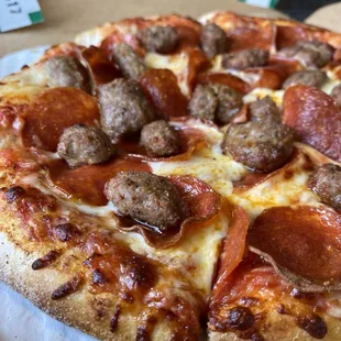 Pepperoni &amp; Italian Sausage Pizza