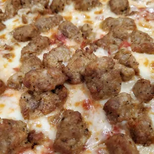 a close up of a pizza