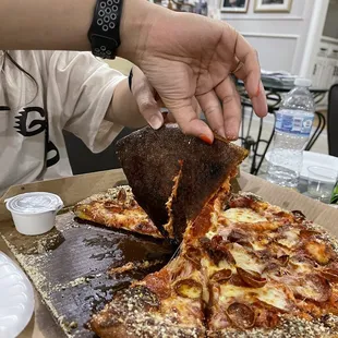 Oily bottom and burnt at the bottom