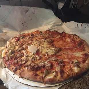 toppings on only half the pizza. Very poor quality