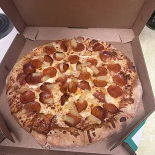 Pepperoni and pineapple large pizza