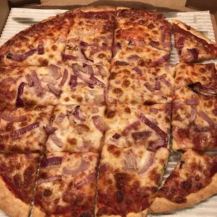 Thin crust onion pizza.