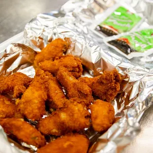 chicken wings and fried chicken, food