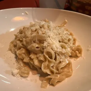 Kids fettuccine Alfredo!