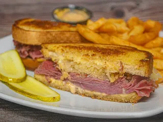 Ike's Restaurant