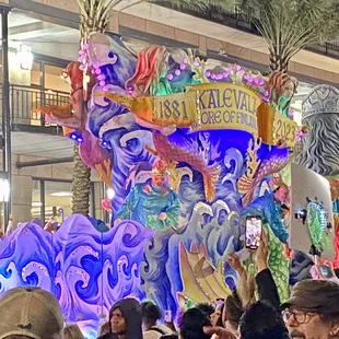 Beautiful floats during Lundi Gras!
