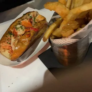 Mare Lobster Roll