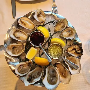 Assortment small oysters !