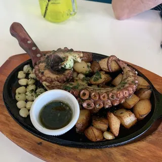 Pulpo Parrillero