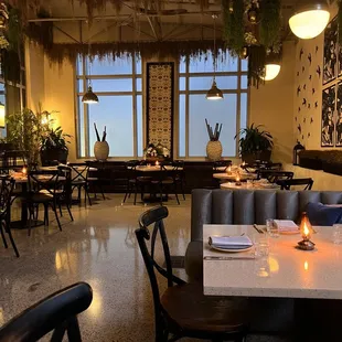 Dinning area while sitting &quot;outside&quot;