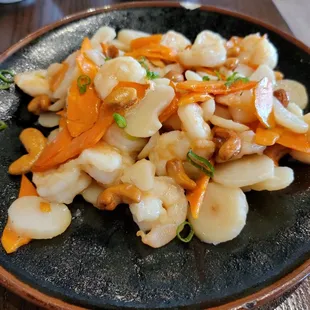 The Shrimp with Cashew nuts in a light ginger sauce.