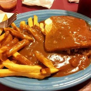 Yum! Hot roast beef sandwich! I&apos;m stuffed!