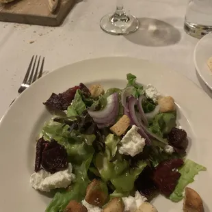 Beet and goat cheese salad
