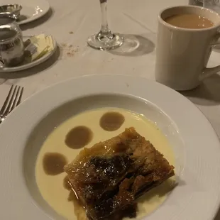 Apple caramel bread pudding