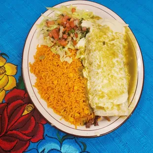 a plate of mexican food