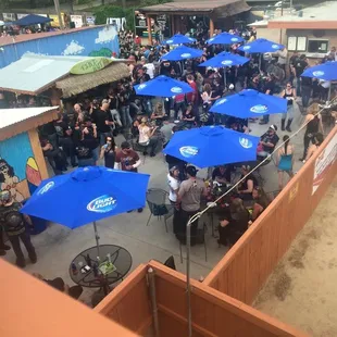 a large crowd of people