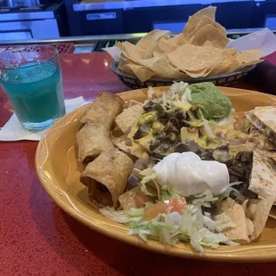 nachos, food