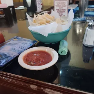 Free chips and salasa