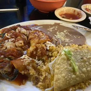 Three item combo... was alright. Wish I took a pic of my large Texas Margarita! That got me feeling good.