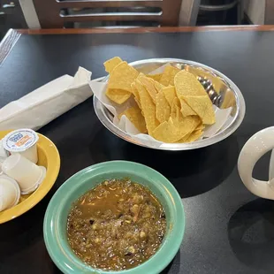 Chips n salsa ( gratis )