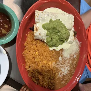 2 Burritos