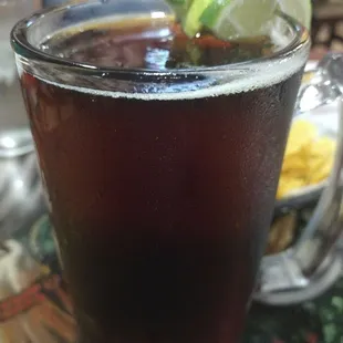 32 oz Modelo Negro 06/18/2022