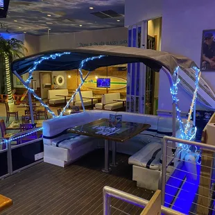 A freakin' boat dude, I love boats