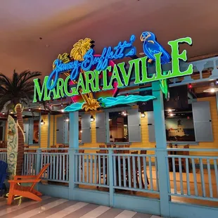the entrance to margaritaville