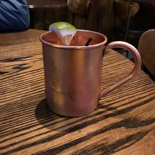 Iowa mule (rye whiskey instead of vodka)