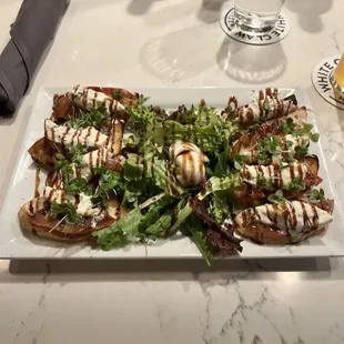 Burrata Crostini