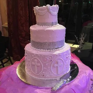 Our Daughters Baptism Cake was more beautiful than I imagined.  I sent her pictures I found online and she came up with this masterpiece.