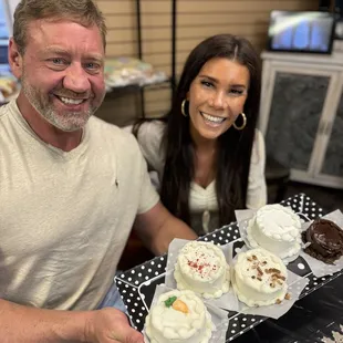 Wedding cakes and king cakes