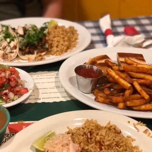 Taco De Pollo Emparedado Cubano Sandwich