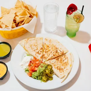 food, nachos