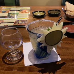 Cadillac Margarita, grand on the side