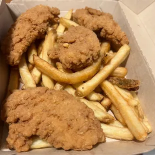 Chicken tenders with fries