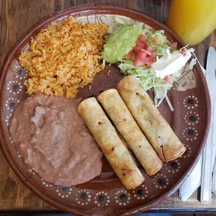 Taquitos plate no cheese