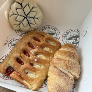 Churro Croissant