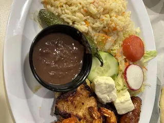 Que Chivo Pupuseria And Restaurant