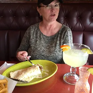 We got the Grande Margaritas! We eat here often. We missed Cinco de Mayo but we're making up for it with the Margarita Grande! Bueno!