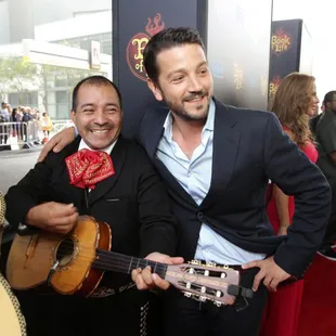 En la premiere de The Book Of Life con Actor Diego Luna