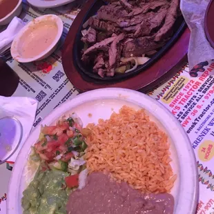 Fajita fixin&apos;s