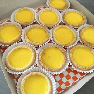 dozen egg tarts